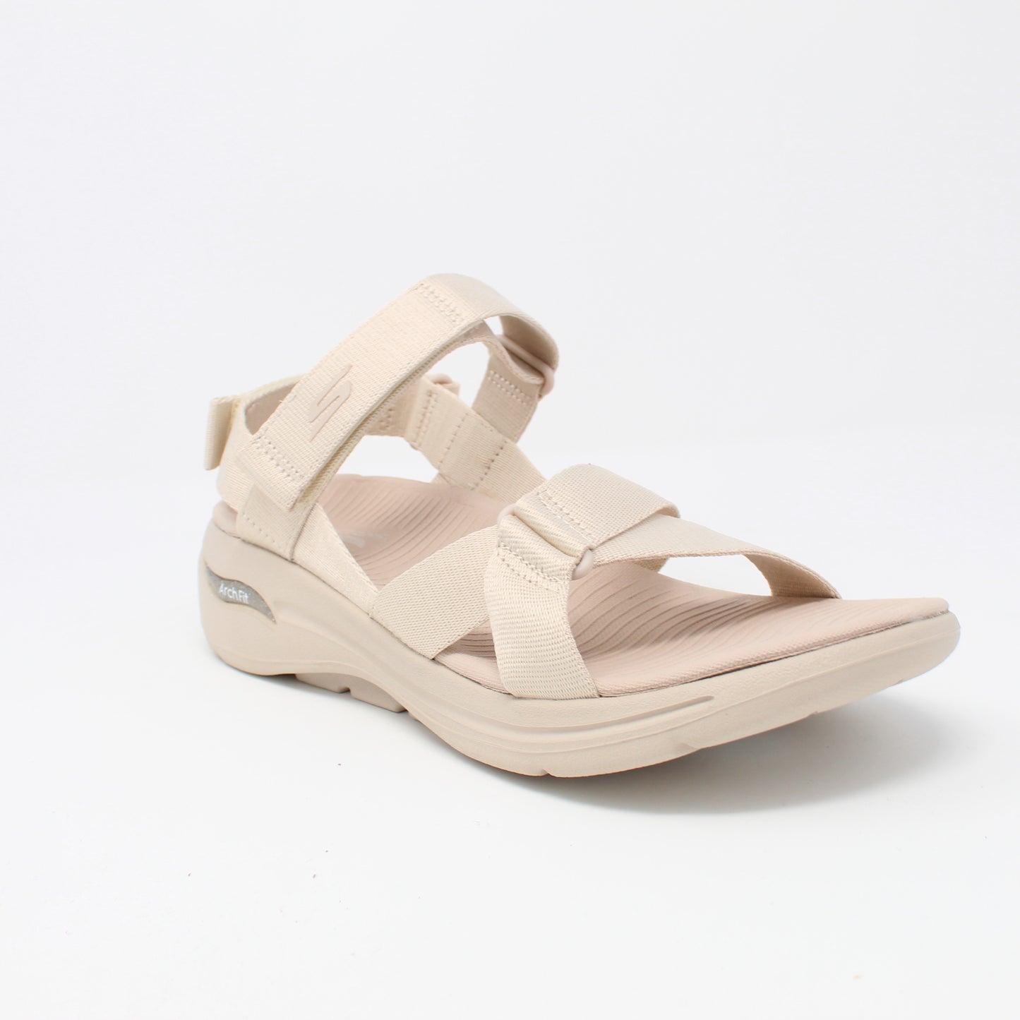 go-walk-arch-fit-sandal-attractionBeige